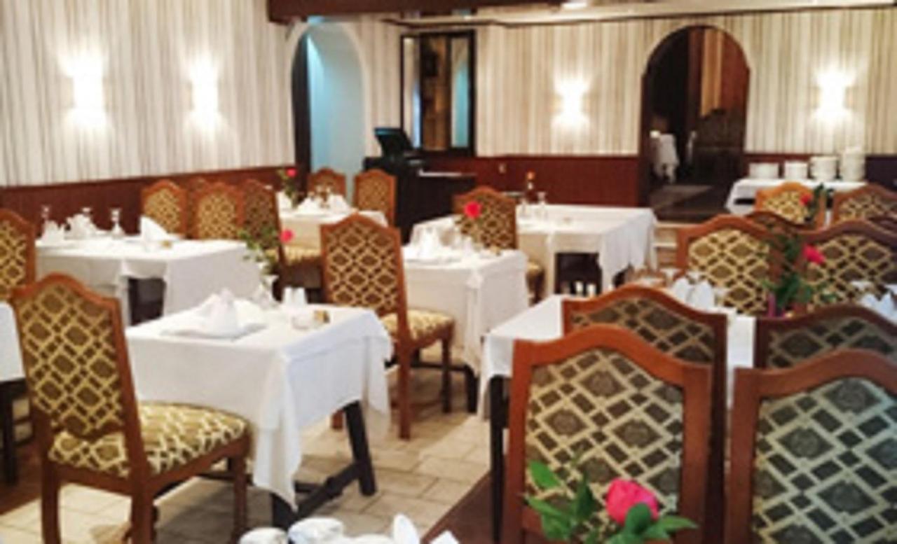 Hotel Suisse 알제 외부 사진